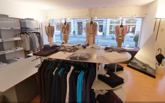 Rezensionen über Boutique Cara in Zürich - Bekleidungsgeschäft