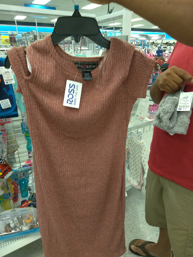 Clothing Store «Ross Dress for Less», reviews and photos, 2540 Cumberland Blvd SE, Smyrna, GA 30080, USA