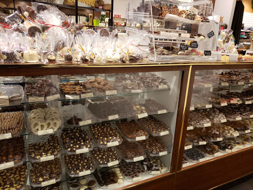 Shopping Mall «The Shops at Perry Crossing», reviews and photos, 2499 Perry Crossing Way, Plainfield, IN 46168, USA