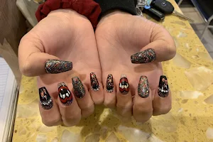 Best Nails image