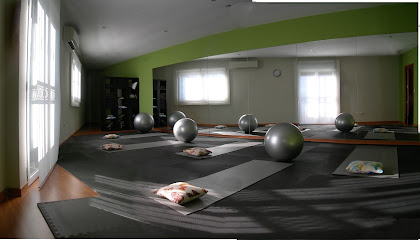 Ananta Pilates Center - C. Libertad, 32, 1ª Planta, 28400 Collado Villalba, Madrid, Spain