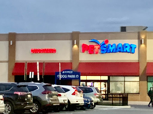 Pet Supply Store «PetSmart», reviews and photos, 218 Kentlands Blvd, Gaithersburg, MD 20878, USA