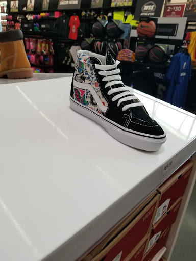 Shoe Store «WSS», reviews and photos, 104 W Foothill Blvd, Rialto, CA 92376, USA