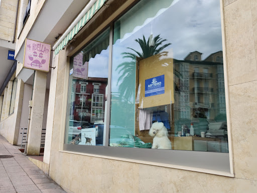 4 Huellas - El Astillero