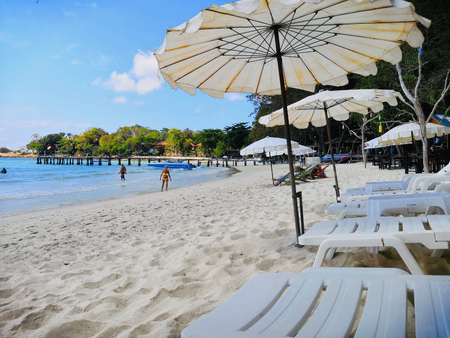 Φωτογραφία του Cho Beach με επίπεδο καθαριότητας πολύ καθαρό
