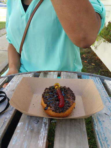 Donut Shop «Peace, Love & Little Donuts of Hudson», reviews and photos, 51 S Main St #4, Hudson, OH 44236, USA