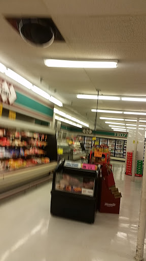 Grocery Store «Food Giant», reviews and photos, 300 W Farthing St # 300, Mayfield, KY 42066, USA