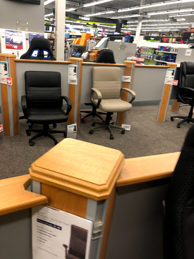 Office Supply Store «Staples», reviews and photos, 9230 Old Keene Mill Rd, Burke, VA 22015, USA