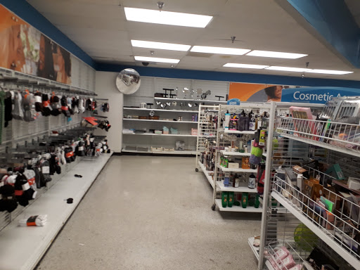 Clothing Store «Ross Dress for Less», reviews and photos, 8888 Waltham Woods Rd, Parkville, MD 21234, USA