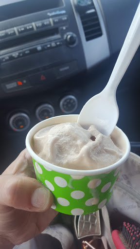 Shopping Mall «Cross Pointe Shopping Center», reviews and photos, 101 E Alex Bell Rd, Centerville, OH 45459, USA