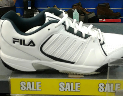 Sporting Goods Store «Big 5 Sporting Goods», reviews and photos, 3600 Peck Rd, El Monte, CA 91731, USA