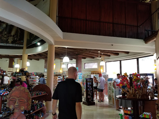 Call shops in Punta Cana