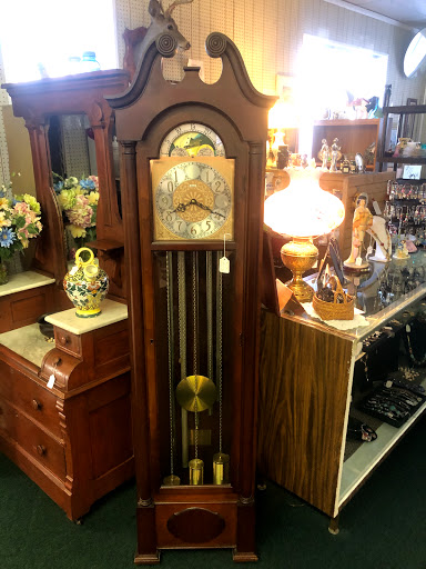 Antique Store «Greencastle Antique Mall», reviews and photos, 345 S Washington St, Greencastle, PA 17225, USA