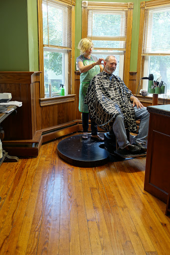 Barber Shop «Winthrop Henry Barbershop & Salon», reviews and photos, 39 S Maple Ave, Marlton, NJ 08053, USA