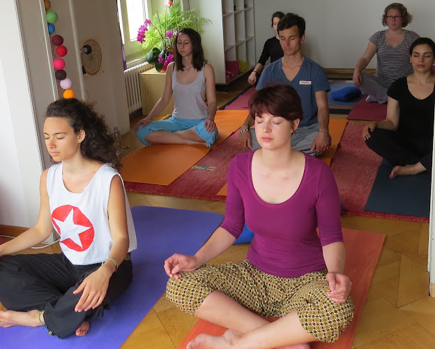 Rezensionen über Yogapath Neuchatel in La Chaux-de-Fonds - Yoga-Studio
