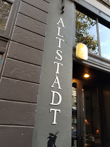 German Restaurant «Altstadt Bierhalle & Brathaus», reviews and photos, 209 1st Avenue South, Seattle, WA 98104, USA