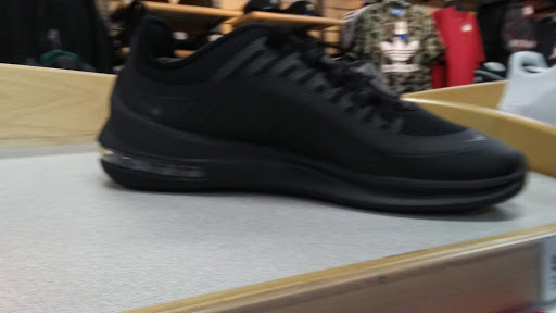 Shoe Store «WSS», reviews and photos, 1700 S Garey Ave, Pomona, CA 91766, USA