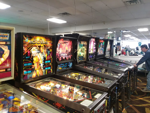 Shopping Mall «Great Valley Shopping Center», reviews and photos, 81 Lancaster Ave, Malvern, PA 19355, USA