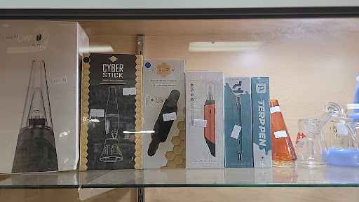 Tobacco Shop «Marina smoke shop», reviews and photos, 6041 Bolsa Ave #4, Huntington Beach, CA 92647, USA