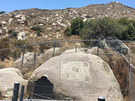 Hemet Maze Stone