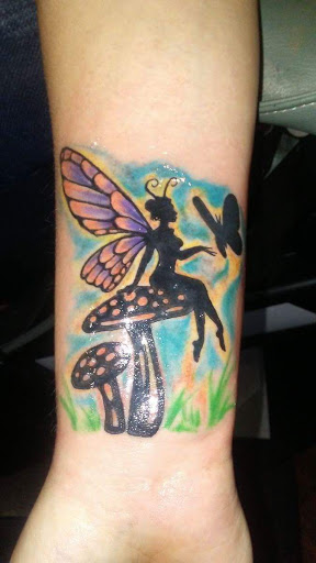 Tattoo Shop «Sacred Ink Tattoo», reviews and photos, 2707 E Court St, Flint, MI 48503, USA