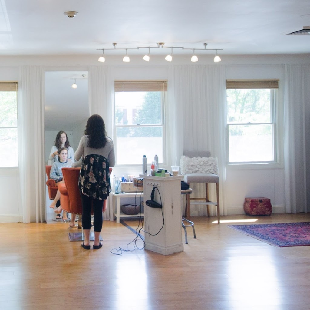 One On One Salon 12572
