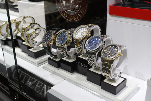 Jewelry Store «Prestigio Jewelers», reviews and photos, 487 E Shaw Ave, Fresno, CA 93710, USA