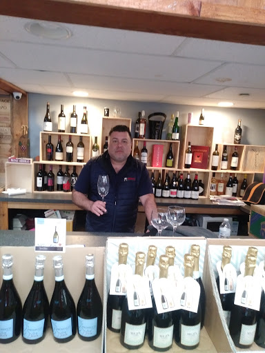 Liquor Store «Wines and More!», reviews and photos, 242 Boston Post Rd, Milford, CT 06460, USA