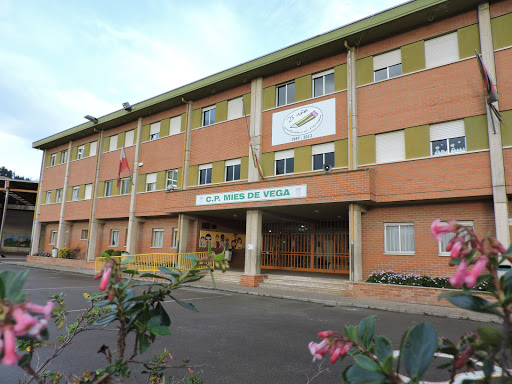 CEIP Mies De Vega, Institución educativa pública en Torrelavega,Cantabria