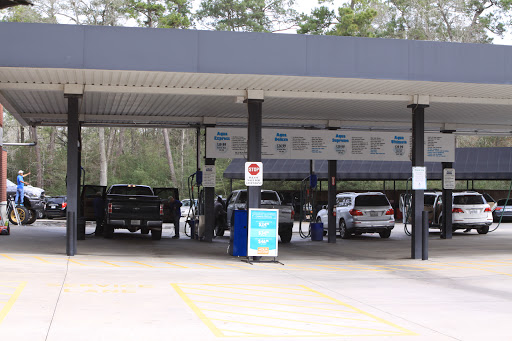 Car Wash «Aqua Auto Wash Detail & Lube Center», reviews and photos, 4102 College Park Dr, The Woodlands, TX 77384, USA