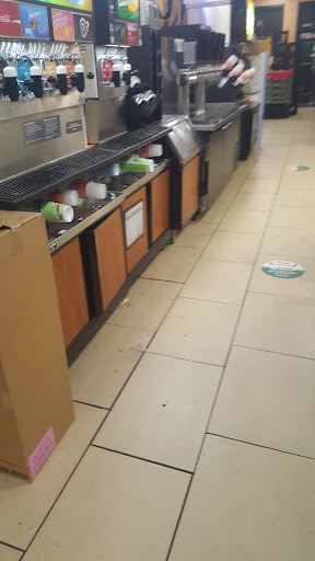 Convenience Store «7-Eleven», reviews and photos, 31-31 Thomson Ave, Long Island City, NY 11101, USA