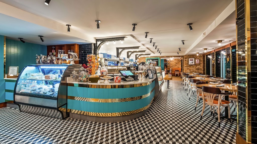 Zalman's On Woodward 48304