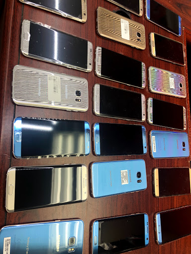 Cell Phone Store «Cell Repair», reviews and photos, 12579 Richmond Ave, Houston, TX 77082, USA