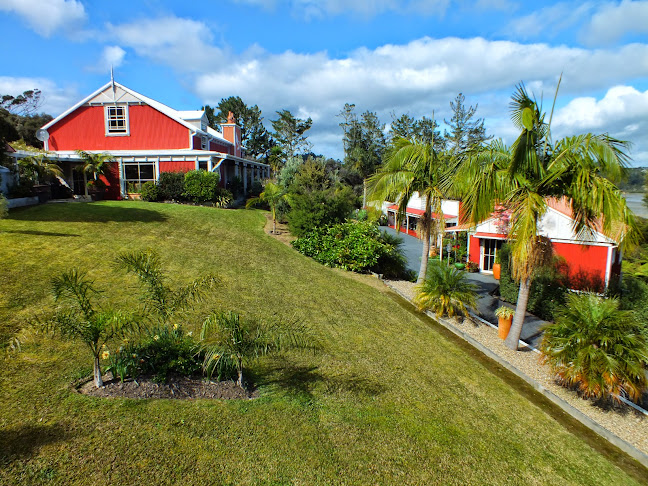 Fantail Mill Accommodation, Water Front Retreat