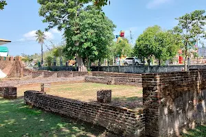 Ban Phraya Wichit Songkhram Ruins image