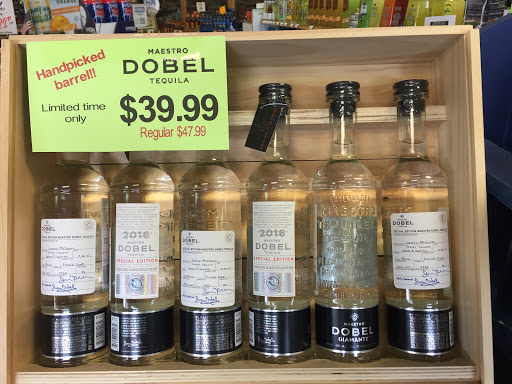 Liquor Store «Towne Square Wine & Spirits», reviews and photos, 6110 Cedarcrest Rd, Acworth, GA 30101, USA