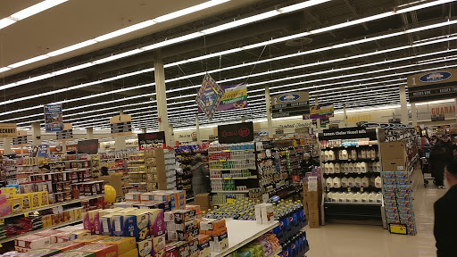 Grocery Store «Jewel-Osco», reviews and photos, 2485 Howard St, Evanston, IL 60202, USA