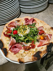 Pizza du Restaurant italien La Dolce Vita Marolles en Hurepoix Pizzeria - n°9