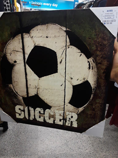 Clothing Store «Ross Dress for Less», reviews and photos, 720 Woollomes Ave, Delano, CA 93215, USA