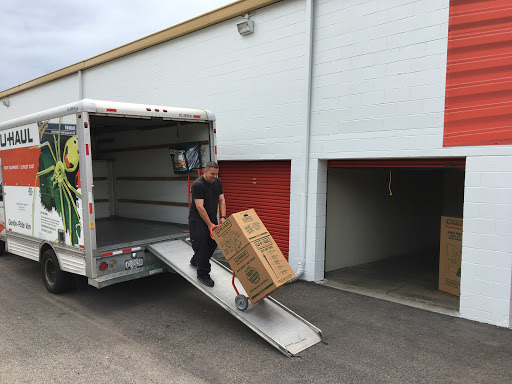 Truck Rental Agency «U-Haul Moving & Storage of Hamilton», reviews and photos, 25 S Erie Blvd, Hamilton, OH 45011, USA