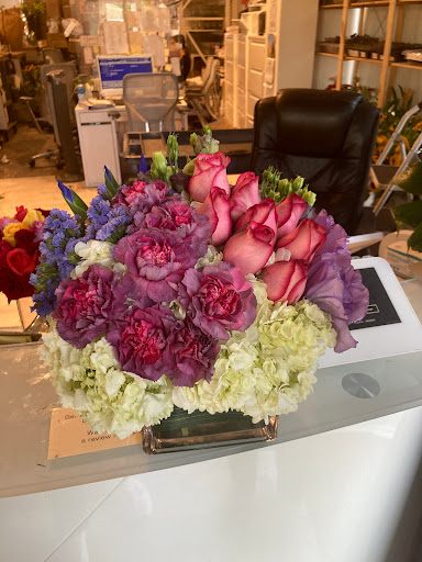 Florist «French Florist», reviews and photos, 8658 W Pico Blvd, Los Angeles, CA 90035, USA