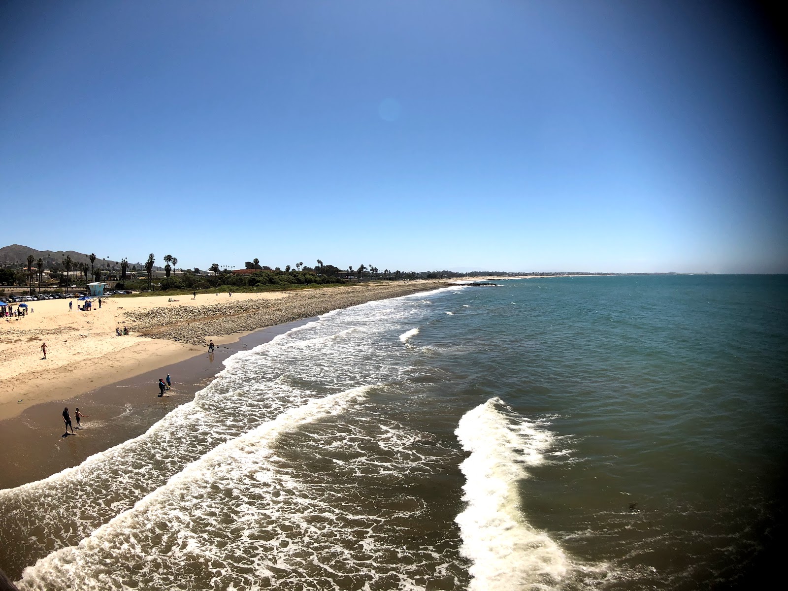 Fotografie cu Ventura Beach - locul popular printre cunoscătorii de relaxare