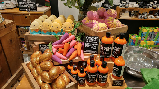 Cosmetics Store «Lush», reviews and photos, 125 Westchester Ave, White Plains, NY 10601, USA