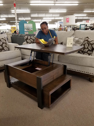 Furniture Store «BT Furnishings», reviews and photos, 4350 Gannon Ln, Dallas, TX 75237, USA