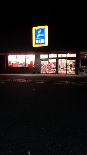 Supermarket «ALDI», reviews and photos, 6679 U.S. 9, Howell, NJ 07731, USA