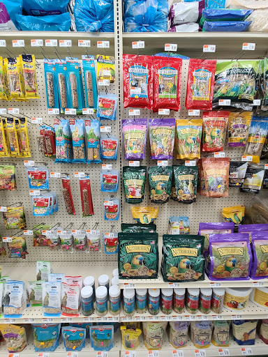 Pet Supply Store «Pet Supplies Plus», reviews and photos, 6845 Highland Rd, White Lake, MI 48383, USA