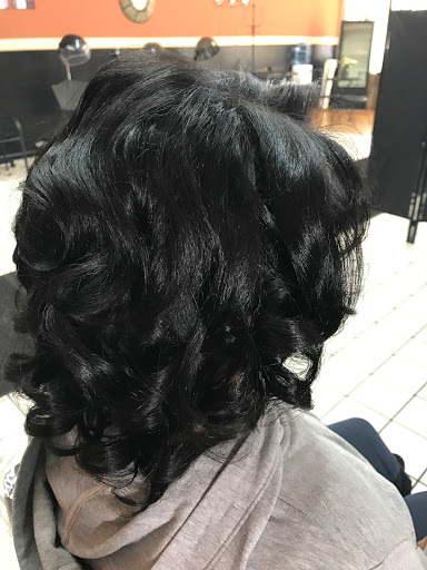 Beauty Salon «Queen B Beauty & Hair Salon», reviews and photos, 1588 Veterans Memorial Hwy SW #204, Austell, GA 30168, USA