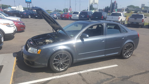 Used Car Dealer «Jackson Auto East», reviews and photos, 135 Century Ave N, Maplewood, MN 55119, USA