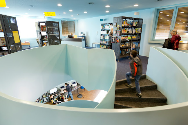 Rezensionen über GGG Stadtbibliothek Breite in Basel - Buchhandlung