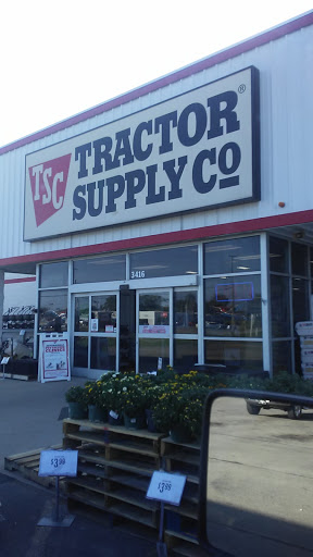 Tractor Supply Co., 3416 S Western Ave, Marion, IN 46953, USA, 